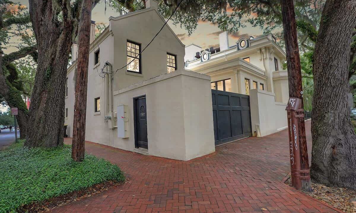 Photo of Outdoor in Savannah Victorian District