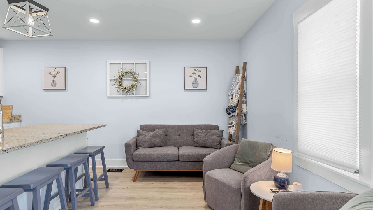 Photo of Livingroom in The Point