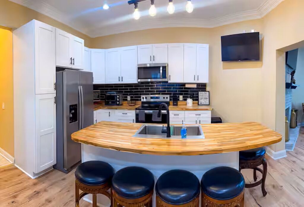 Photo of Kitchen in Thomas Square