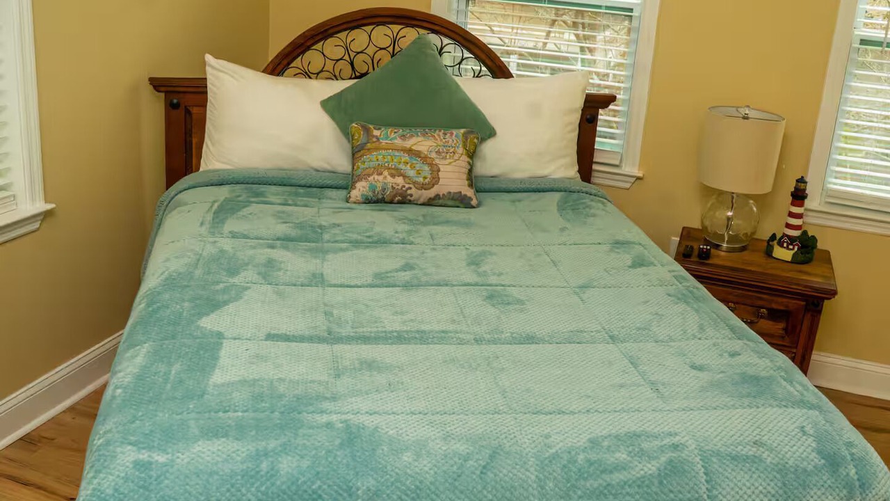 Photo of Bedroom in Thomas Square