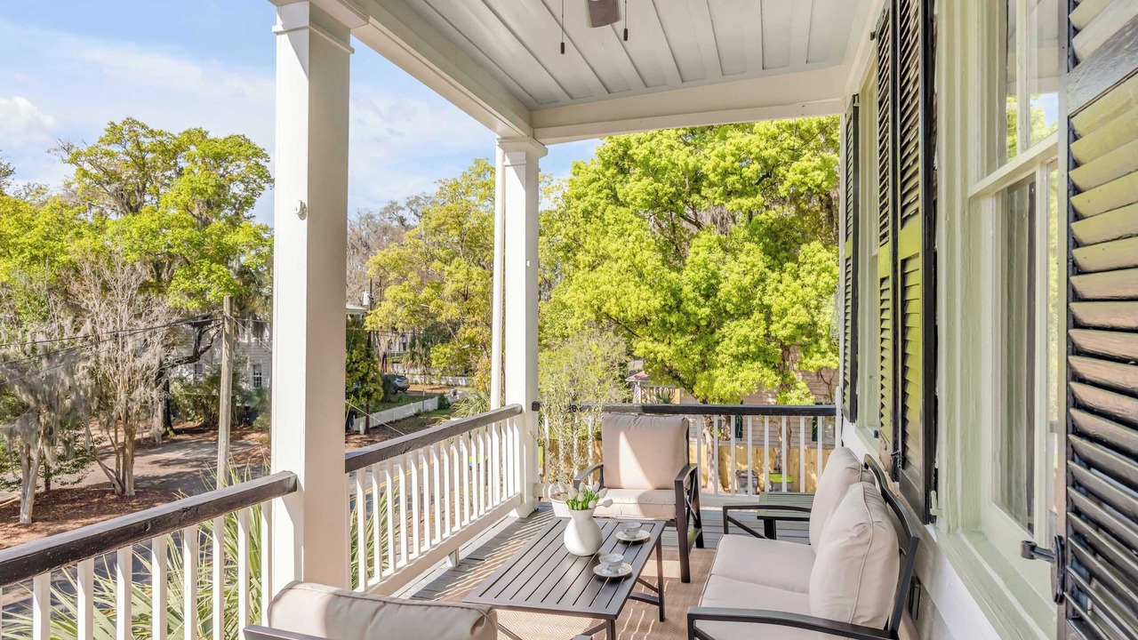 Photo of Patio Balcony in The Old Commons