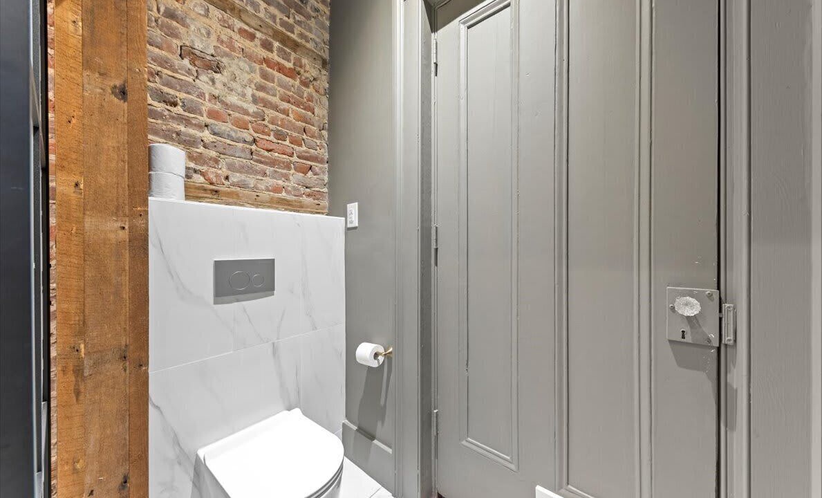 Photo of Bathroom in Charleston Historic District