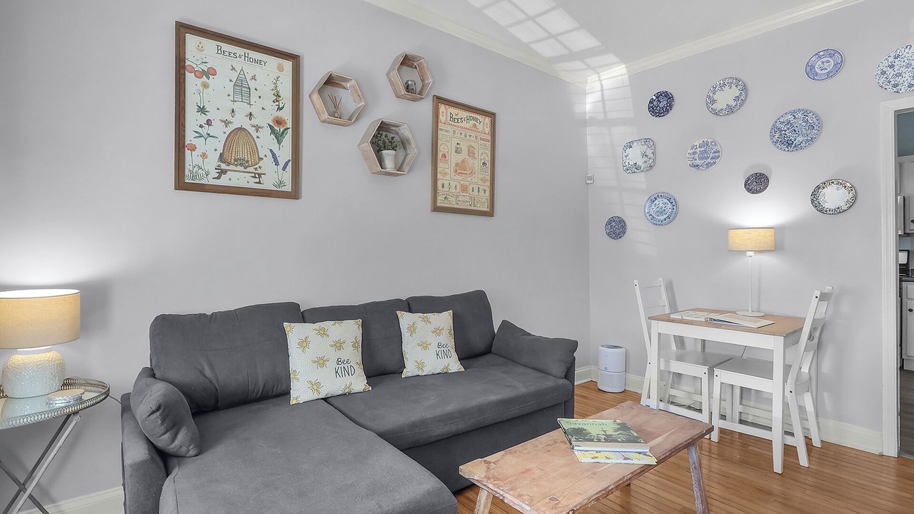 Photo of Livingroom in Beach Institute