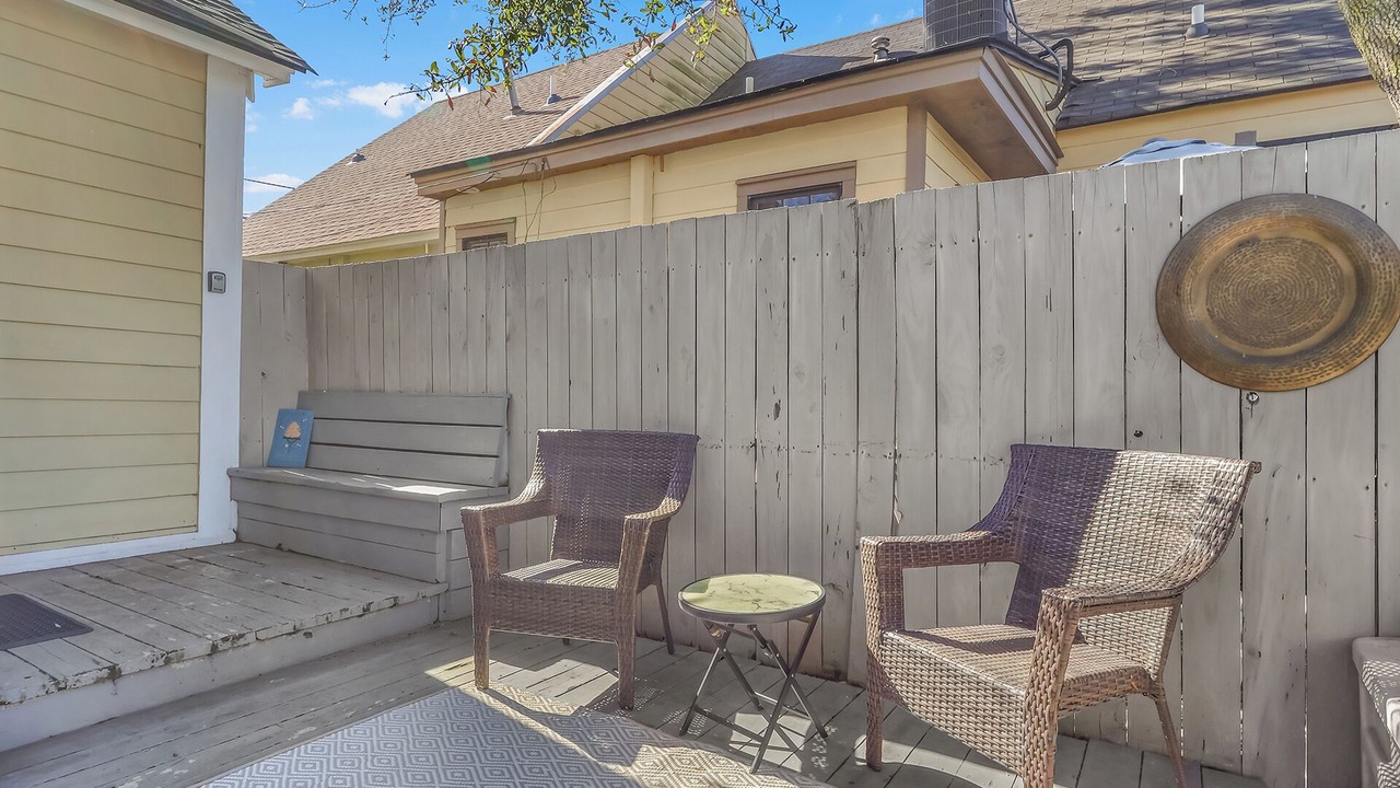 Photo of Patio Balcony in Beach Institute