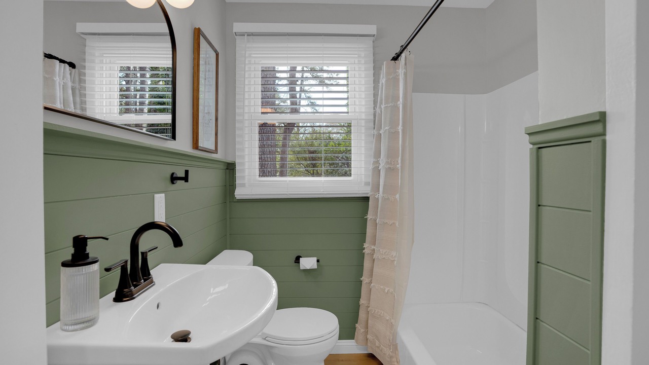 Photo of Bathroom in Forest Acres