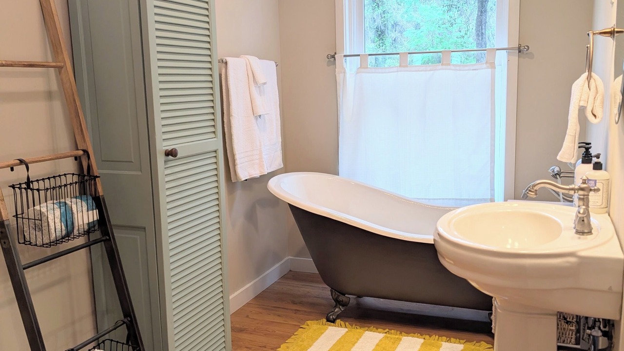 Photo of Bathroom in Daufuskie Island