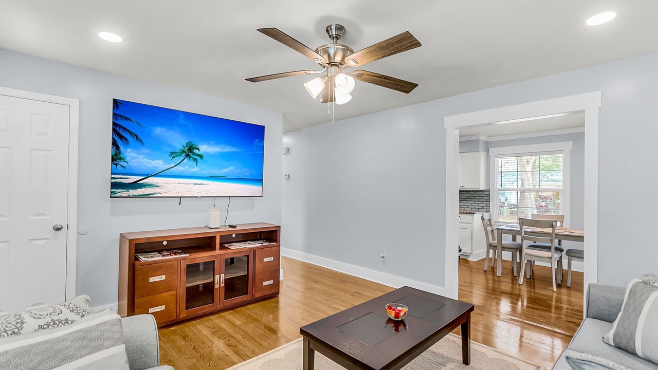Photo of Livingroom in North Charleston