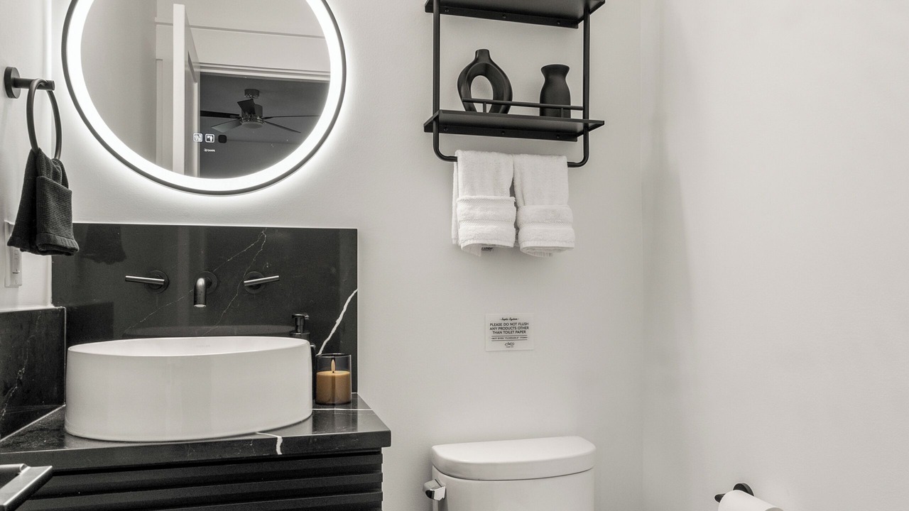Photo of Bathroom in Ocean Ridge