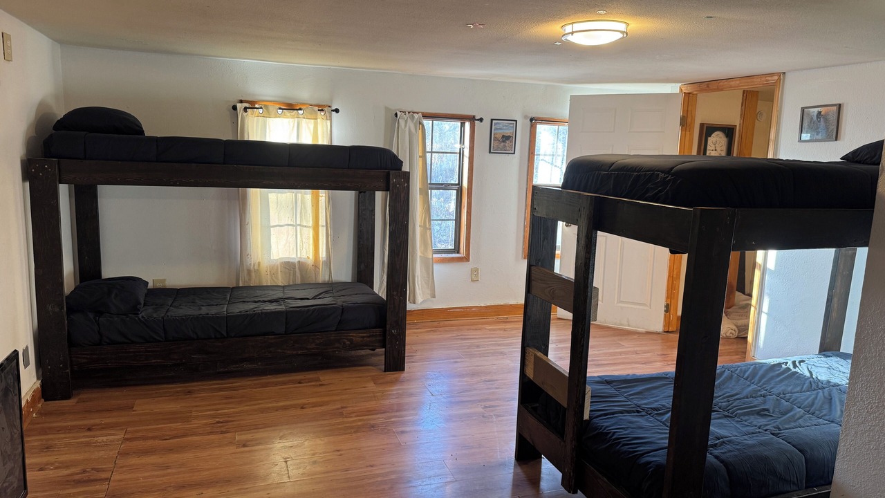 Photo of Bedroom in De Valls Bluff