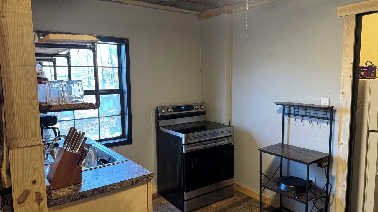 Photo of Kitchen in De Valls Bluff