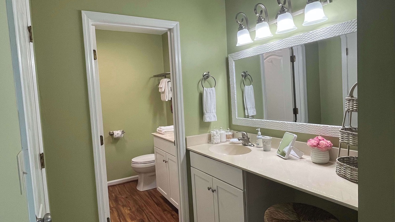 Photo of Bathroom in Ocean Ridge