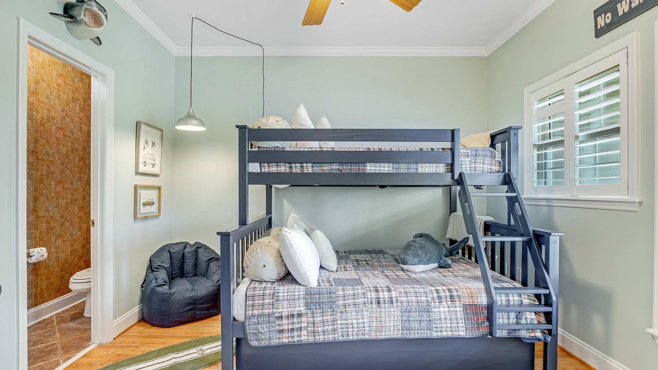 Photo of Bedroom in Ocean Ridge