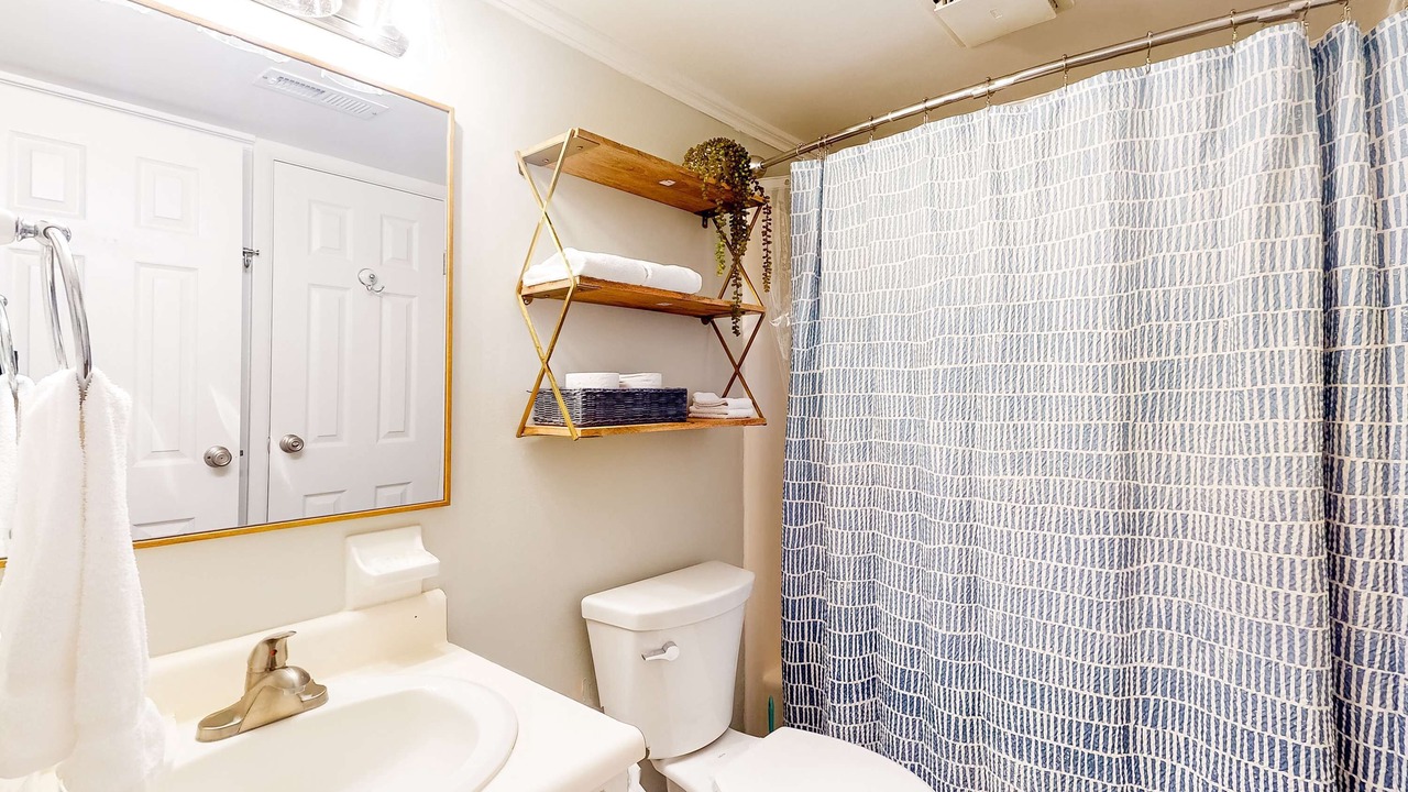 Photo of Bathroom in Ocean Ridge