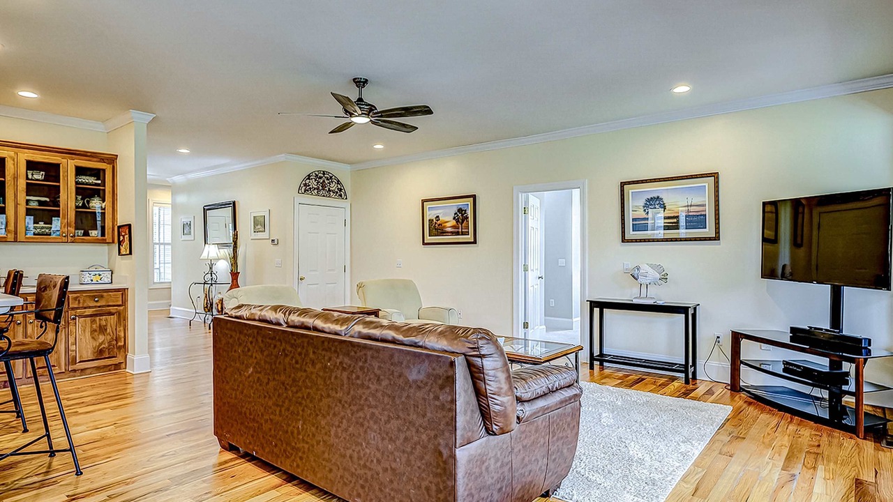 Photo of Livingroom in Ocean Ridge