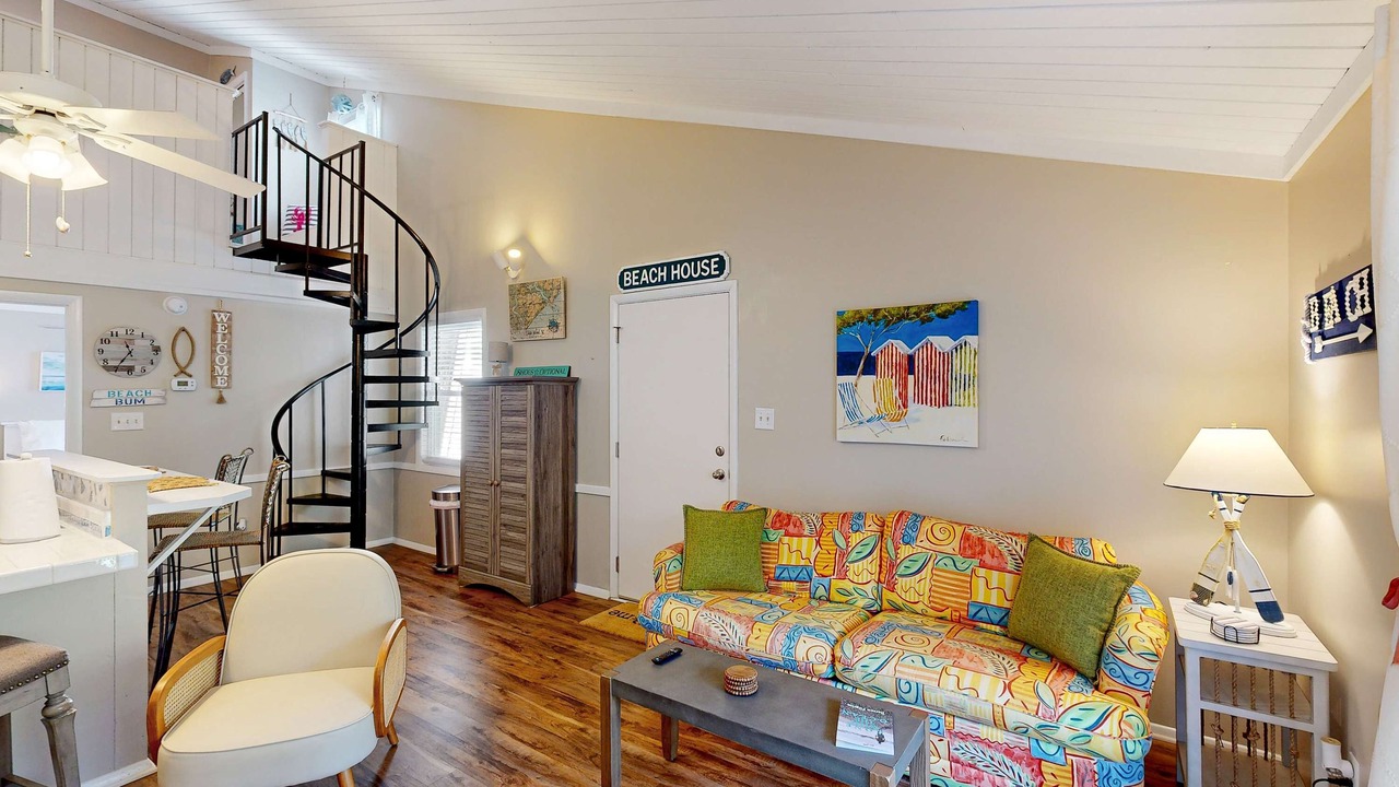 Photo of Livingroom in Ocean Ridge