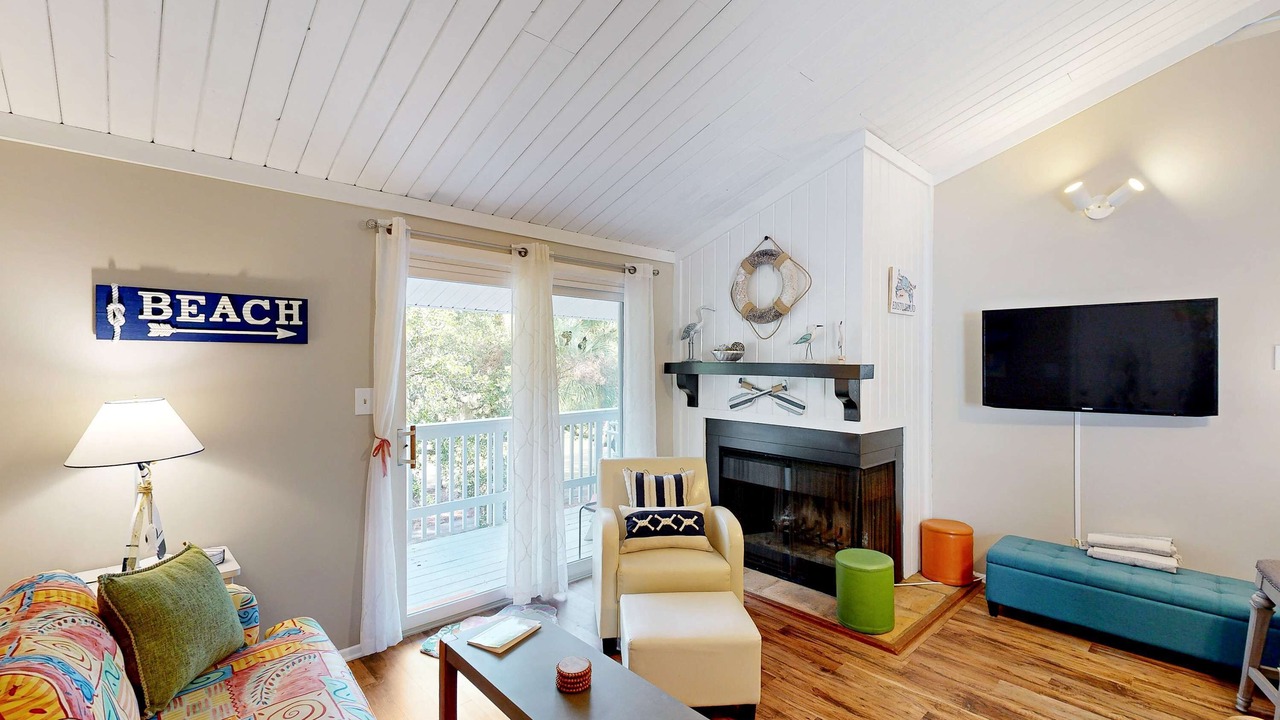 Photo of Livingroom in Ocean Ridge