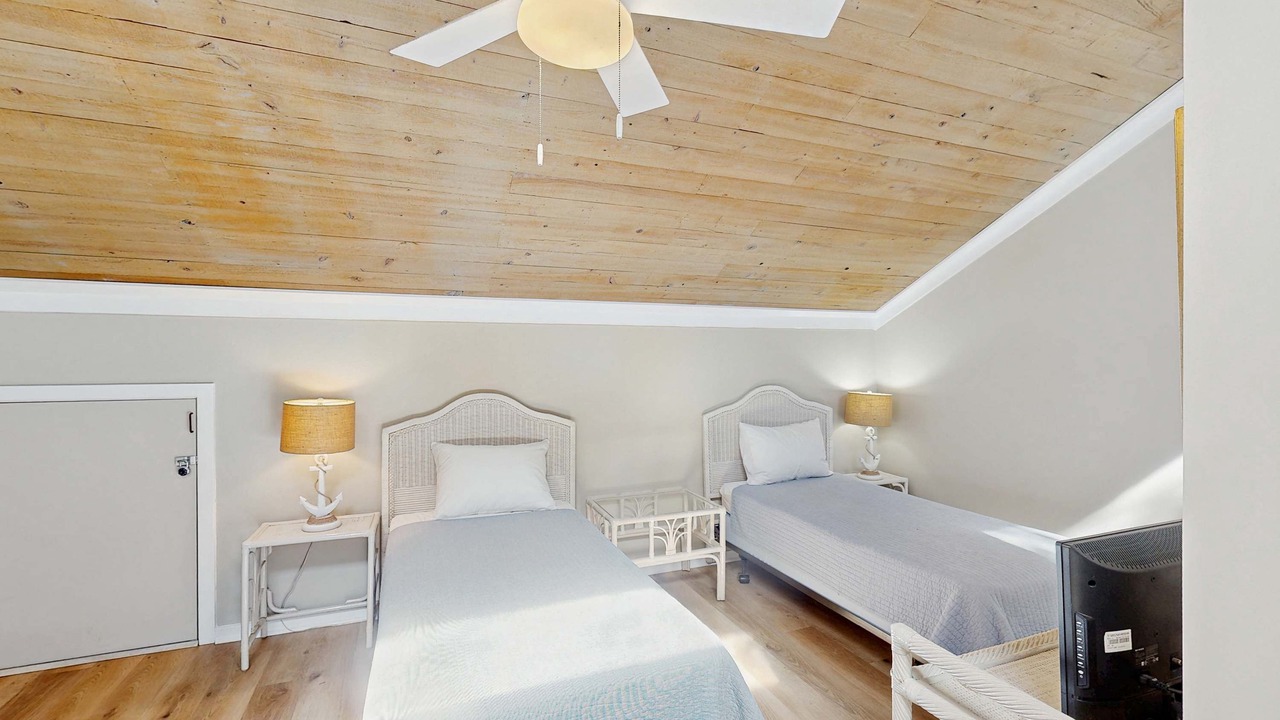 Photo of Bedroom in Ocean Ridge