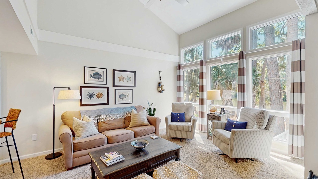 Photo of Livingroom in Ocean Ridge