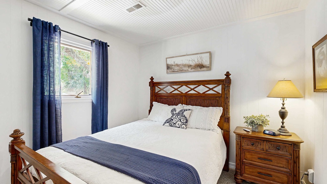 Photo of Bedroom in Edisto Island