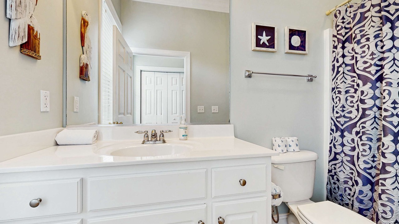 Photo of Bathroom in Ocean Ridge