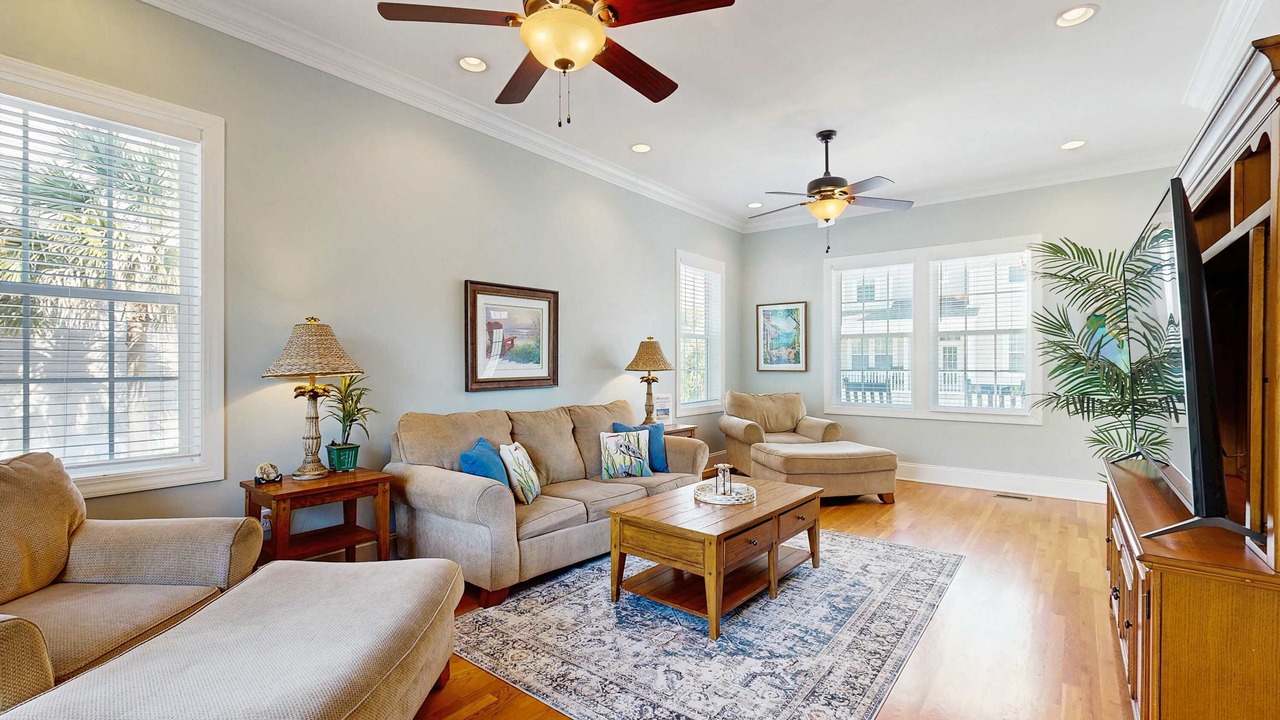 Photo of Livingroom in Ocean Ridge