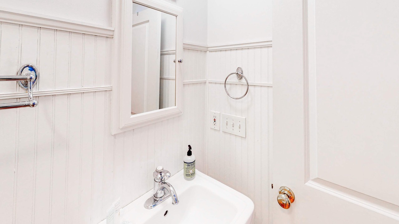 Photo of Bathroom in Edisto Island