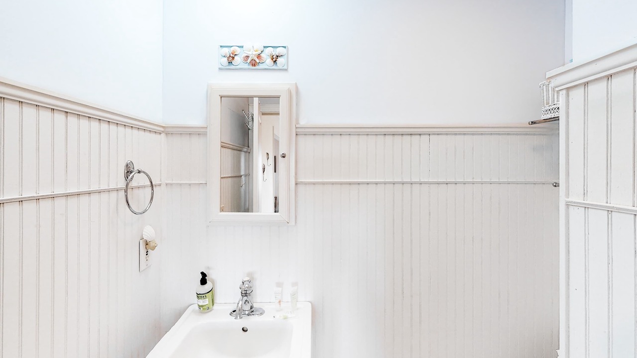 Photo of Bathroom in Edisto Island
