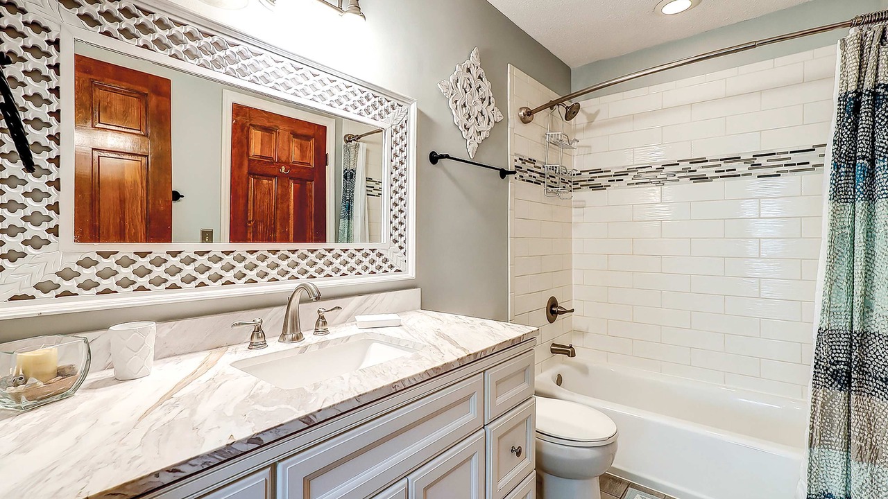 Photo of Bathroom in Oak Grove