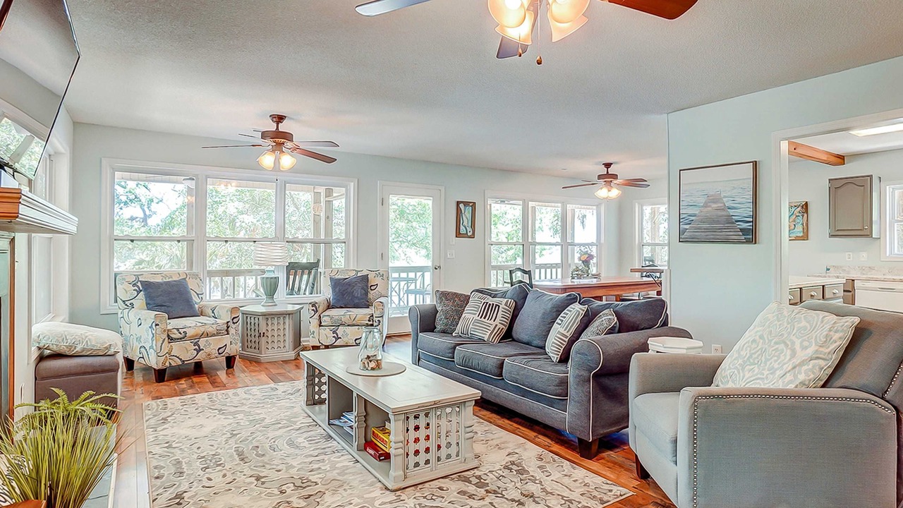 Photo of Livingroom in Edisto Island