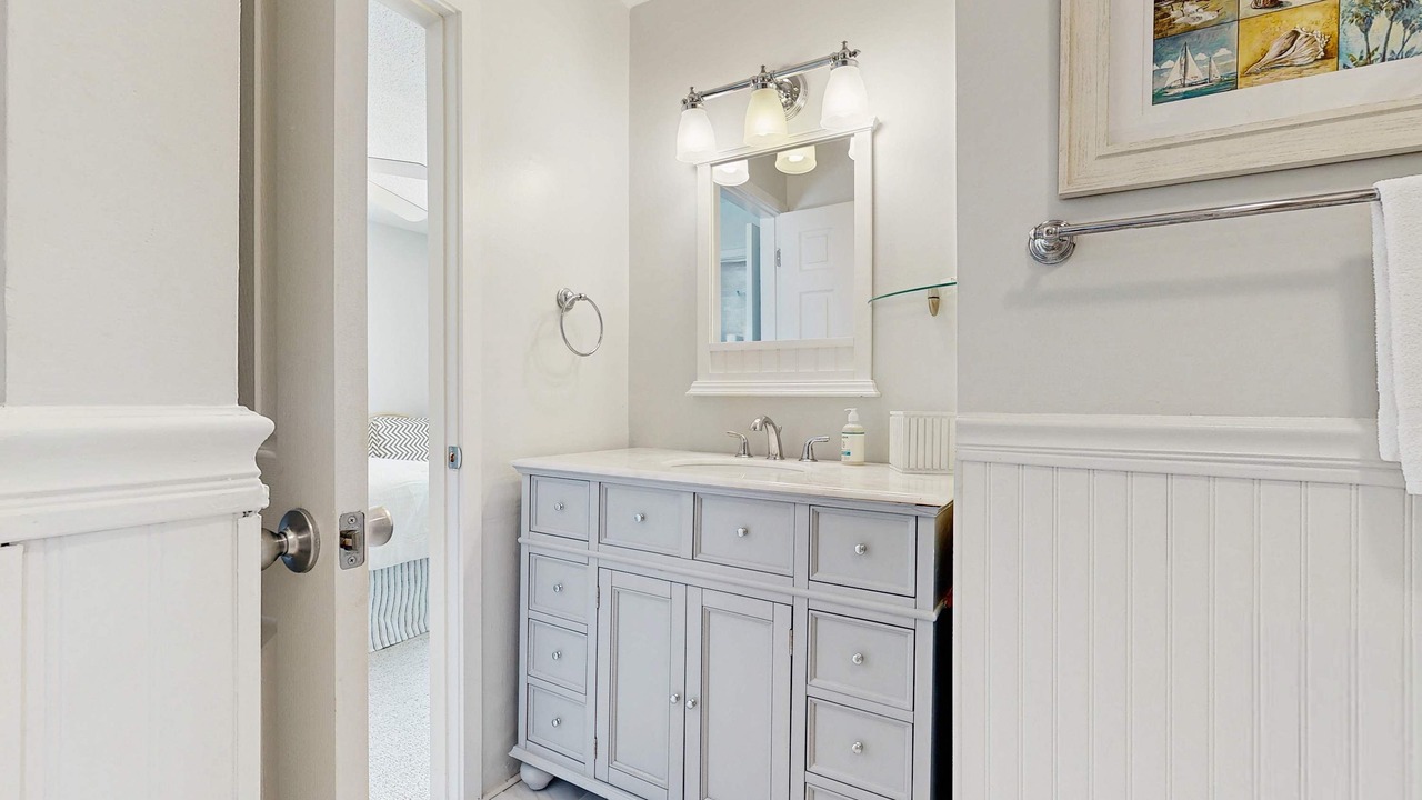 Photo of Bathroom in Ocean Ridge