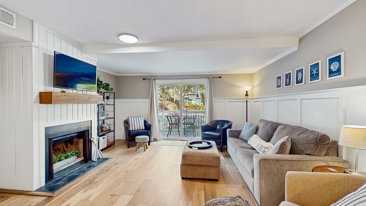 Photo of Livingroom in Ocean Ridge