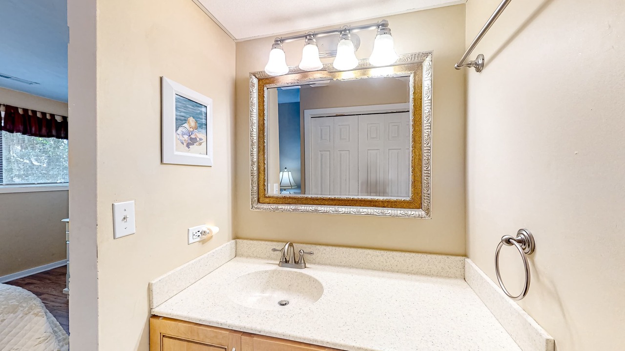 Photo of Bathroom in Shipyard Plantation