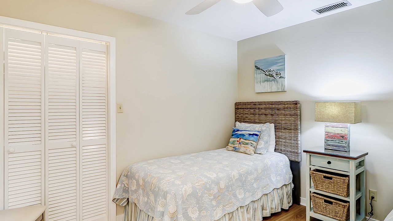 Photo of Bedroom in Beach Lagoon