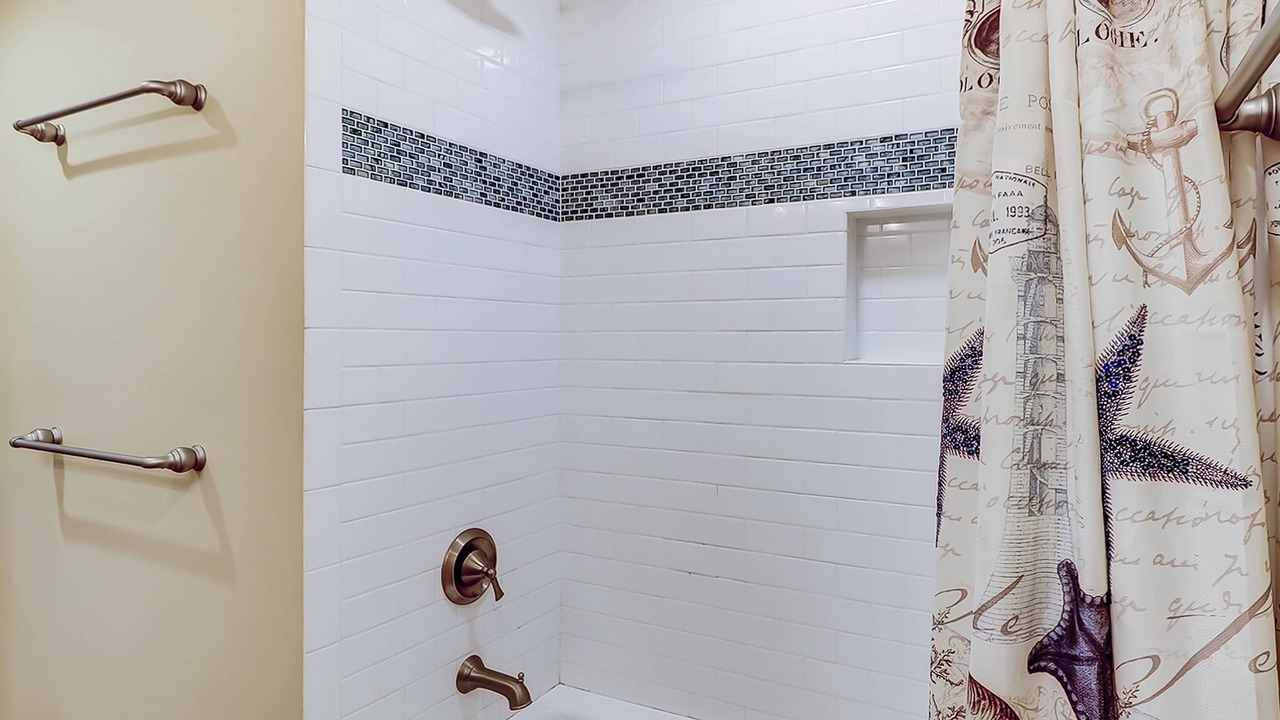 Photo of Bathroom in Beach Lagoon