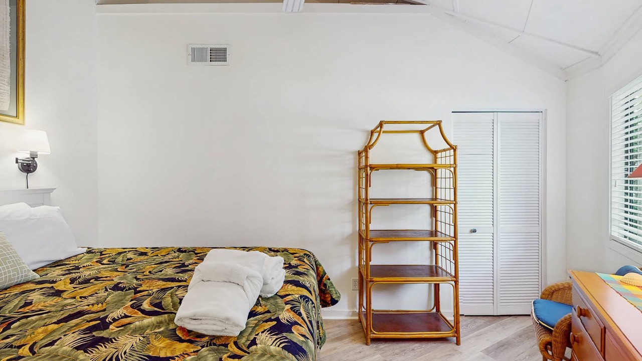 Photo of Bedroom in Night Heron