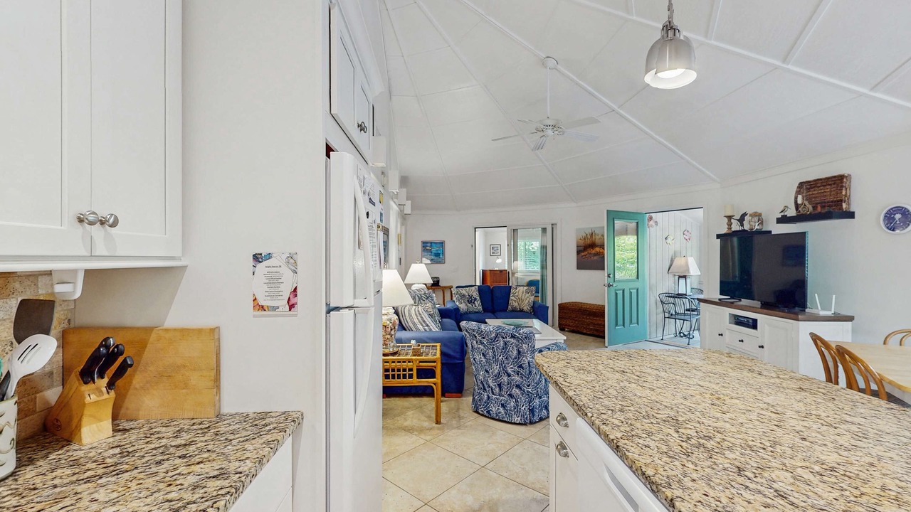 Photo of Livingroom in Night Heron