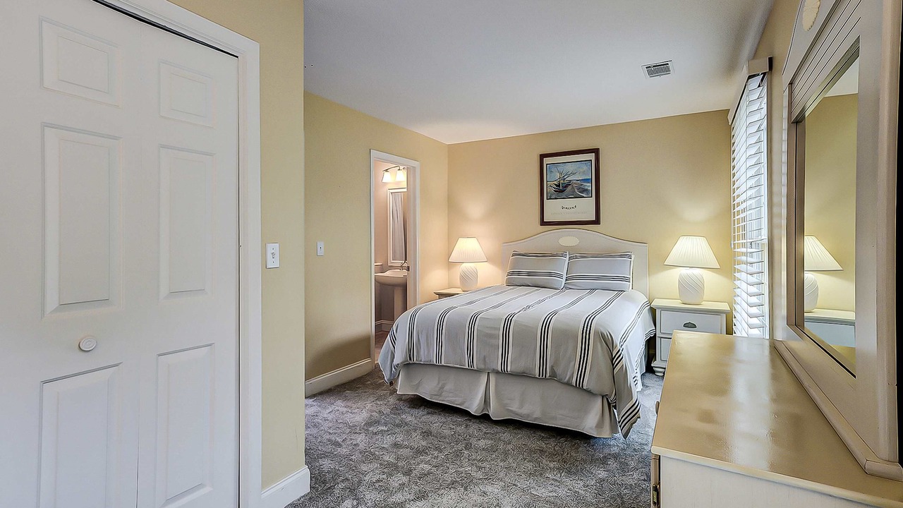 Photo of Bedroom in Shipyard Plantation