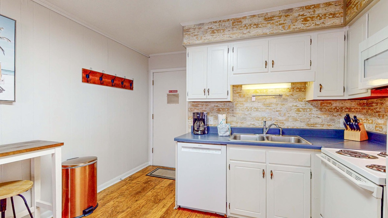 Photo of Kitchen in North Forest Beach