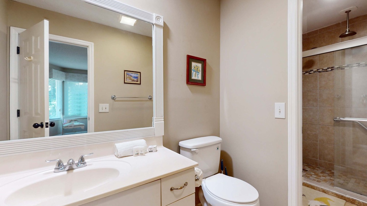 Photo of Bathroom in Shipyard Plantation