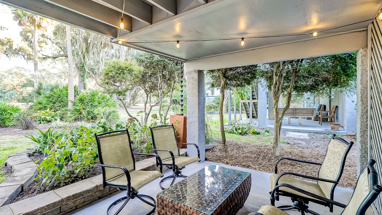 Photo of Patio Balcony in Shipyard Plantation