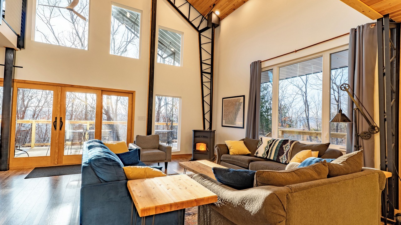 Photo of Livingroom in Mount Judea