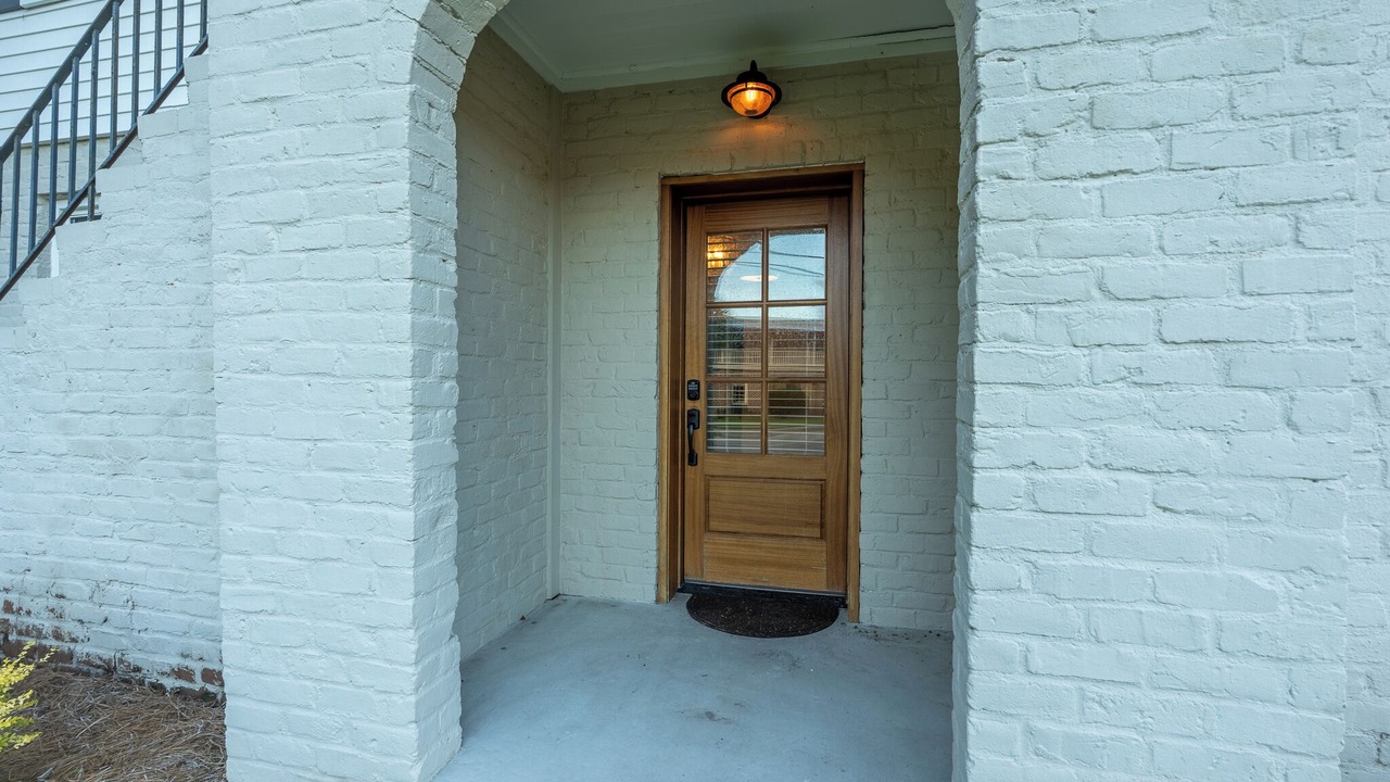 Photo of Outdoor in Thunderbolt