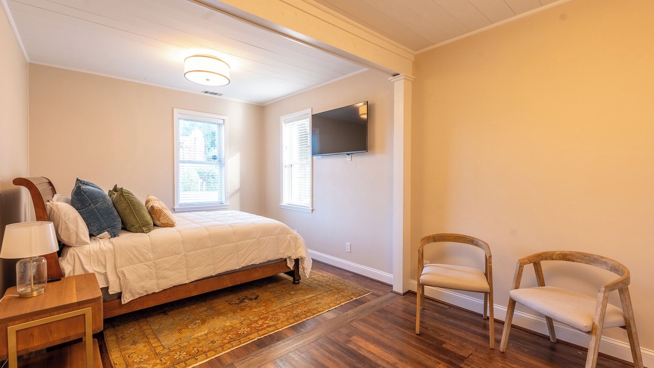 Photo of Bedroom in Thunderbolt