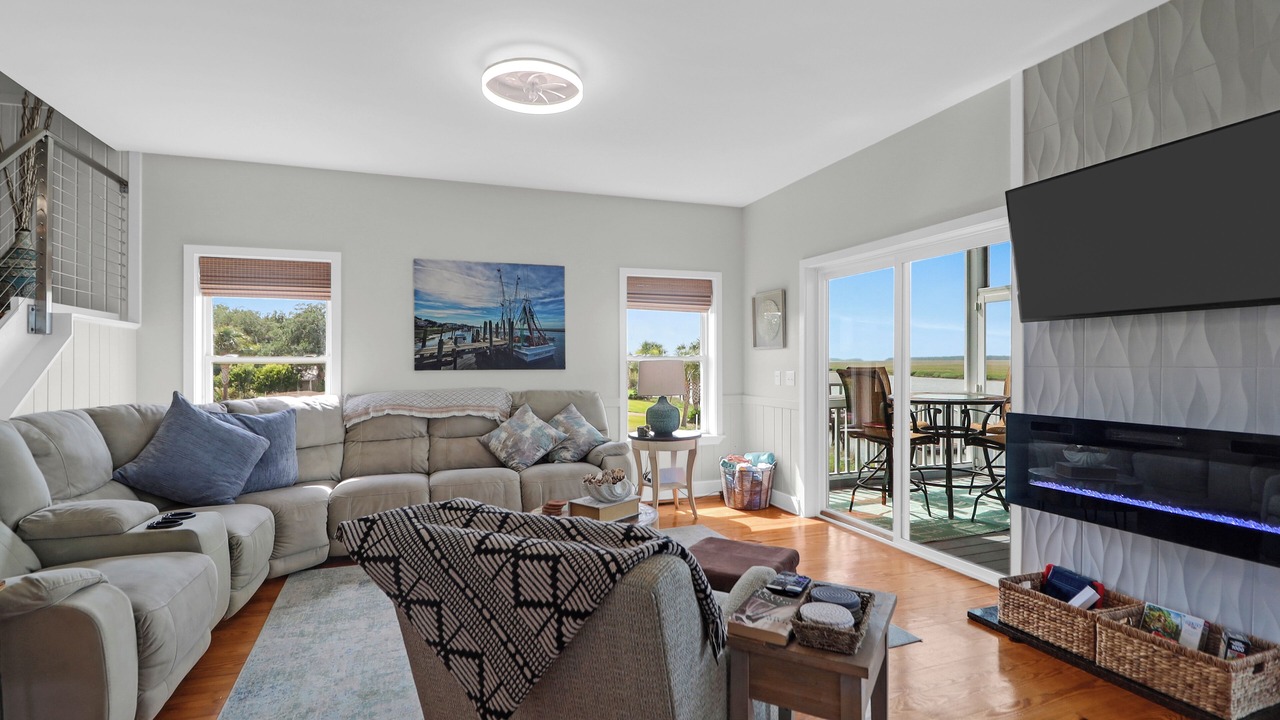 Photo of Livingroom in Ocean Ridge