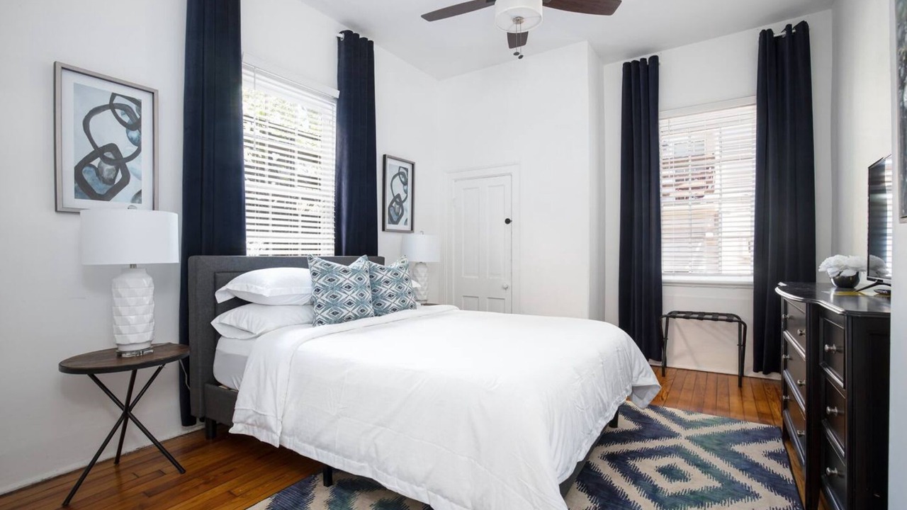 Photo of Bedroom in Savannah Victorian District