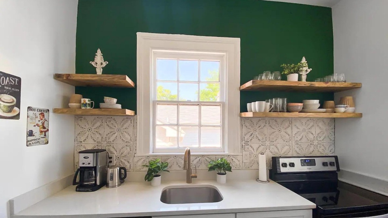 Photo of Kitchen in Savannah Victorian District