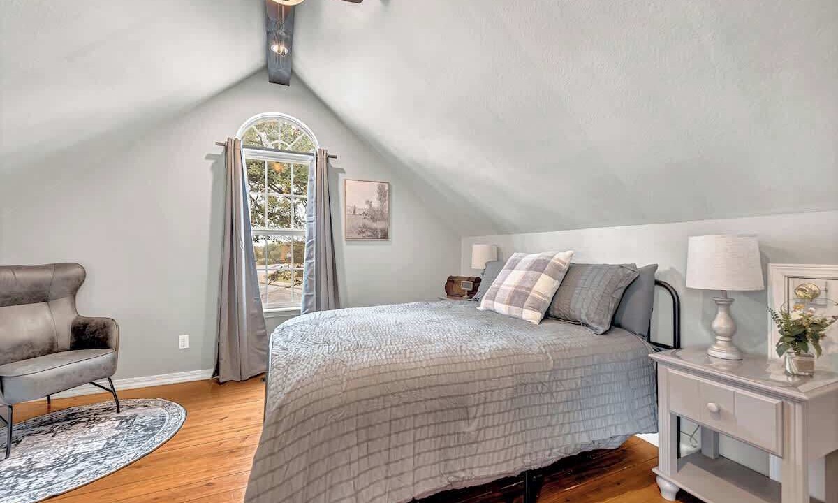 Photo of Bedroom in Siloam Springs