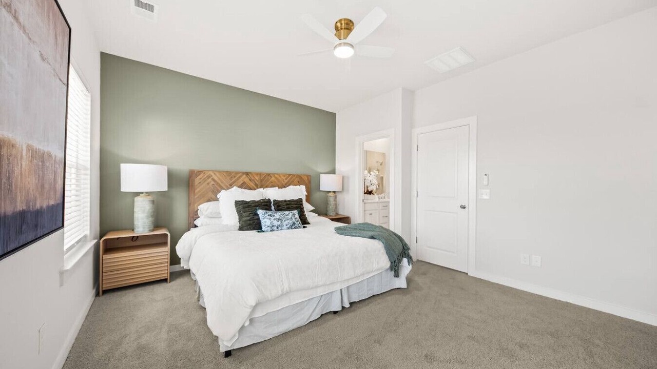 Photo of Bedroom in Summerville