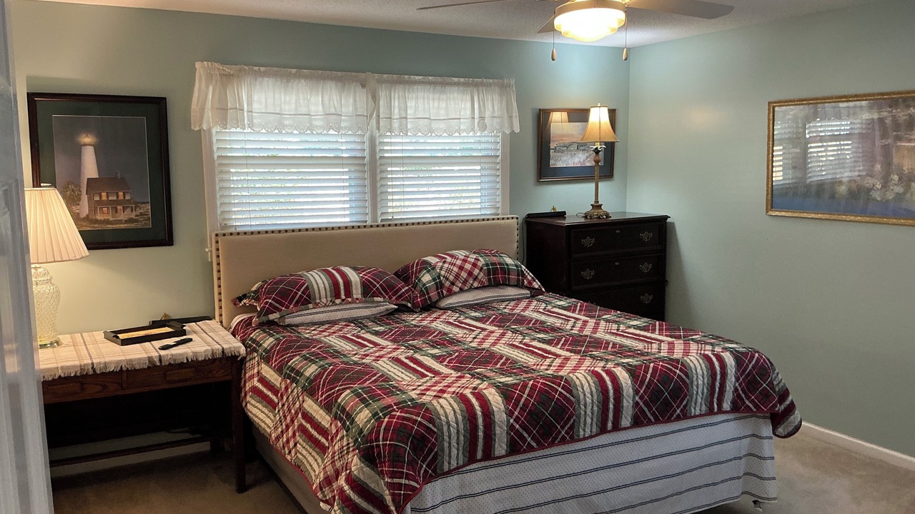 Photo of Bedroom in Summerville Historic District
