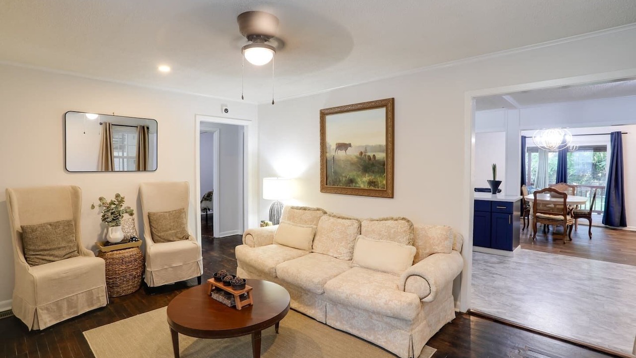 Photo of Livingroom in Greenwood